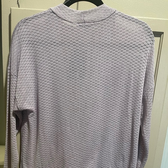 Lavender top - Picture 2 of 3